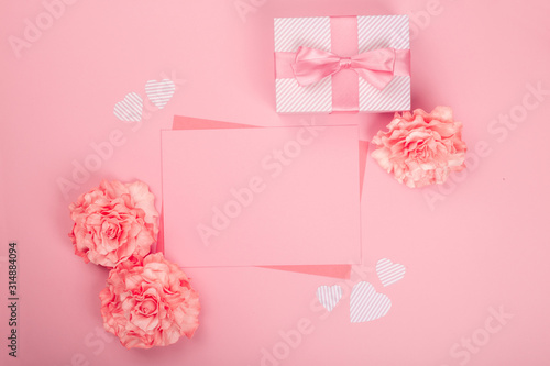 Valentines day pink background © destillat