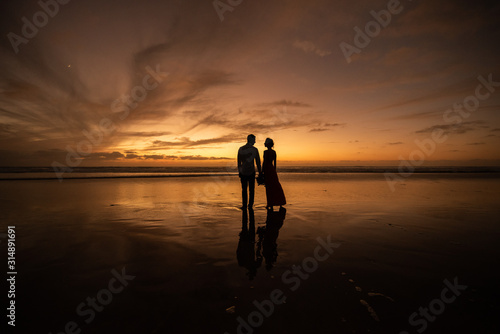 Love story at the beach.