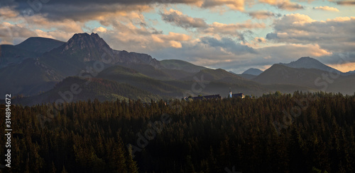 Fototapeta Naklejka Na Ścianę i Meble -  View of the Polish mountains on a beautiful day