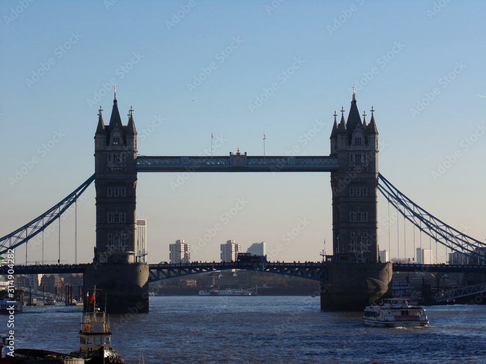 Obraz premium London´s Iconic Tower Bridge Across the River Thames