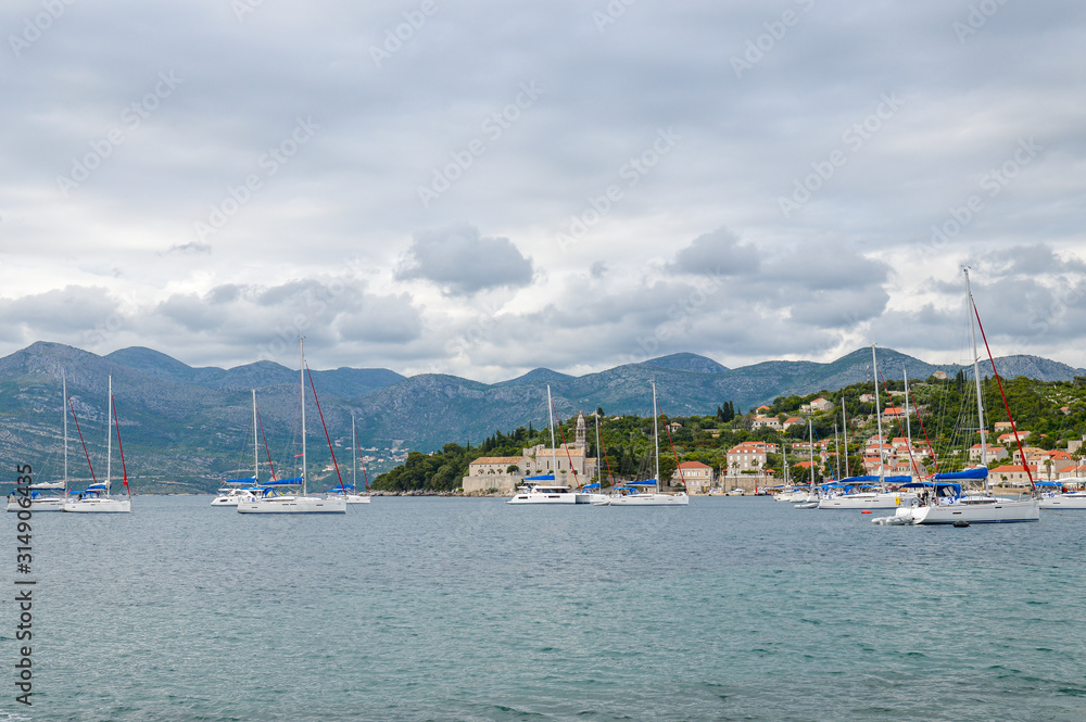 Fototapeta premium Sailing in Croatia on the adriatic see.