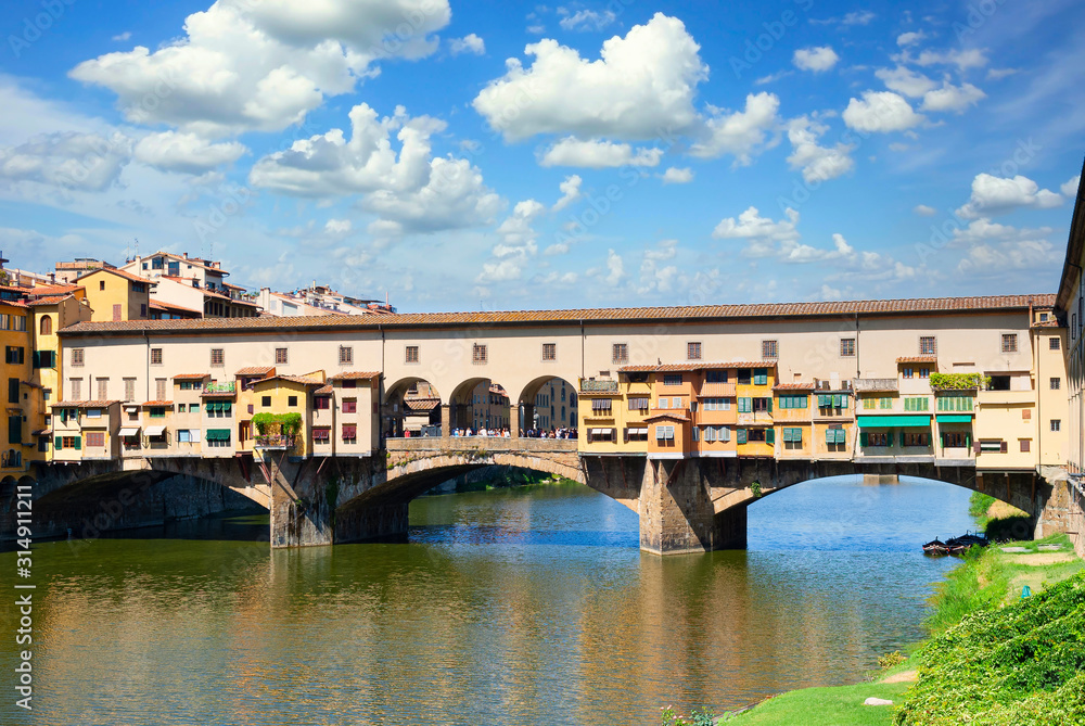 Overview on Ponte Vecchio in Florence