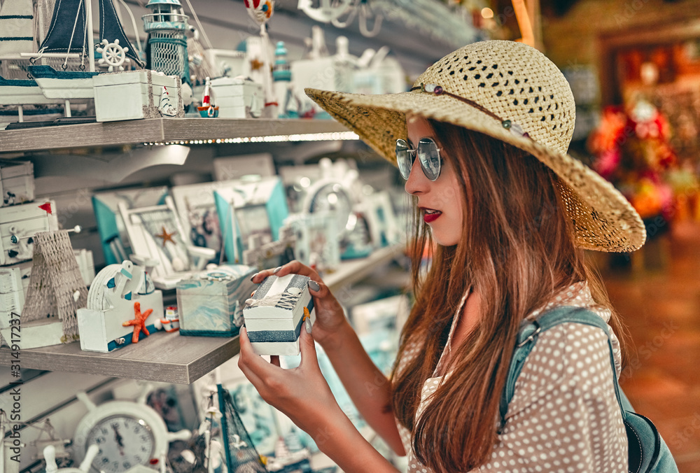 Fototapeta premium Young girl tourist travels