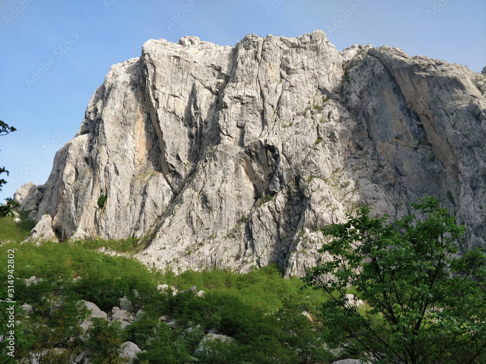 Wandern im Nationalpark Paklenica in Kroatien bei Zadar - Aktivurlaub mit Wandern und Klettern in Europa