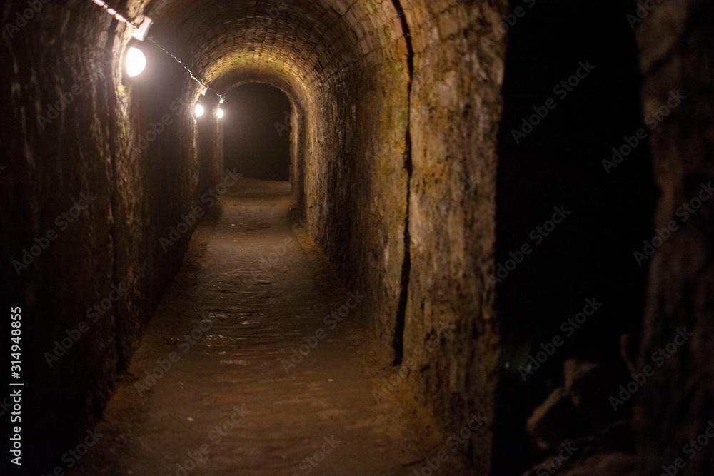 podziemny tunel