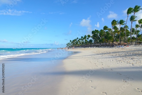 Fototapeta Naklejka Na Ścianę i Meble -  Sunny Beach in Dominican Republic, Punta Cana