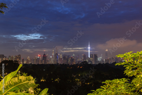 Photography kuala lumpur city skyline during sunrise