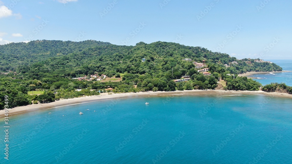 Vista aerea de la playa Punta Leona, Costa Rica