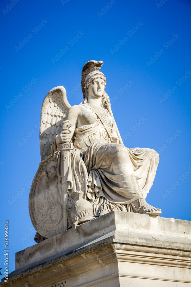 Victorious France statue near the Triumphal Arch of the Carrousel, Paris