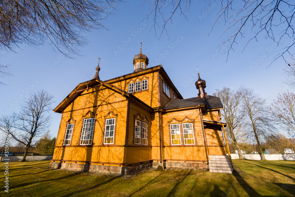 Naklejka premium Cerkiew Narodzenia Najświętszej Maryi Panny w Juszkowym Grodzie, Podlasie, Polska
