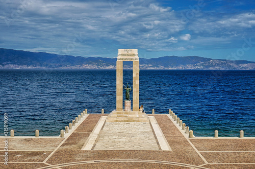 Blick auf die Straße von Messina