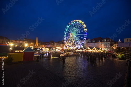 Erfurter Weihnachtsmarkt bei Nacht