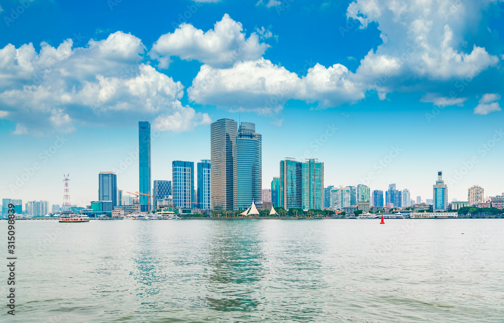 Fototapeta premium Sceneria miasta Xiamen, prowincja Fujian, Chiny
