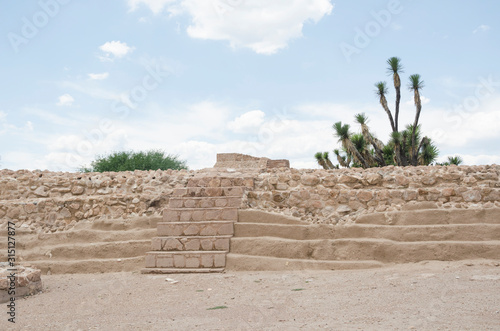 Pahñu, archaeological zone in Hidalgo, Mexico photo