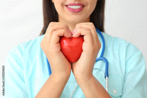 Female cardiologist with re...