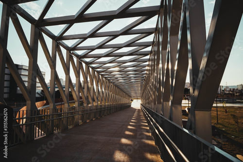 Bridge arquitecture photo