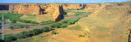 Tsegi Overlook,  Canyon de Chelly National Monument, Arizona photo