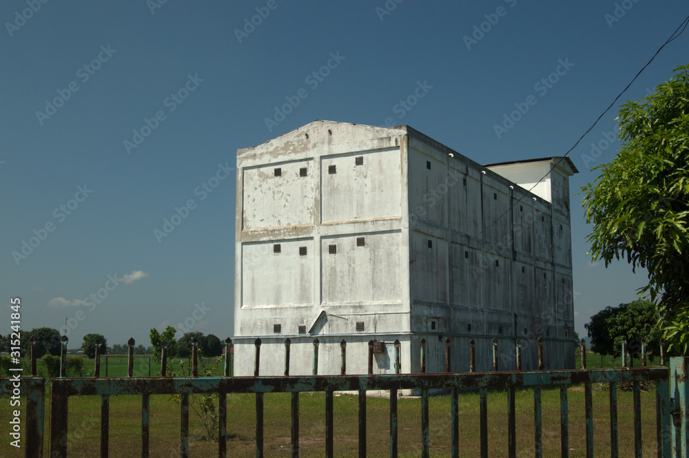 Common structure of bird nest house in south east asia thailand indonesia malaysia for swiflet swallow swiftbirds to nest and breed. Common structure of bird nest house in south east asia thailand indonesia malaysia for swiflet swallow swiftbirds to nest and breed.