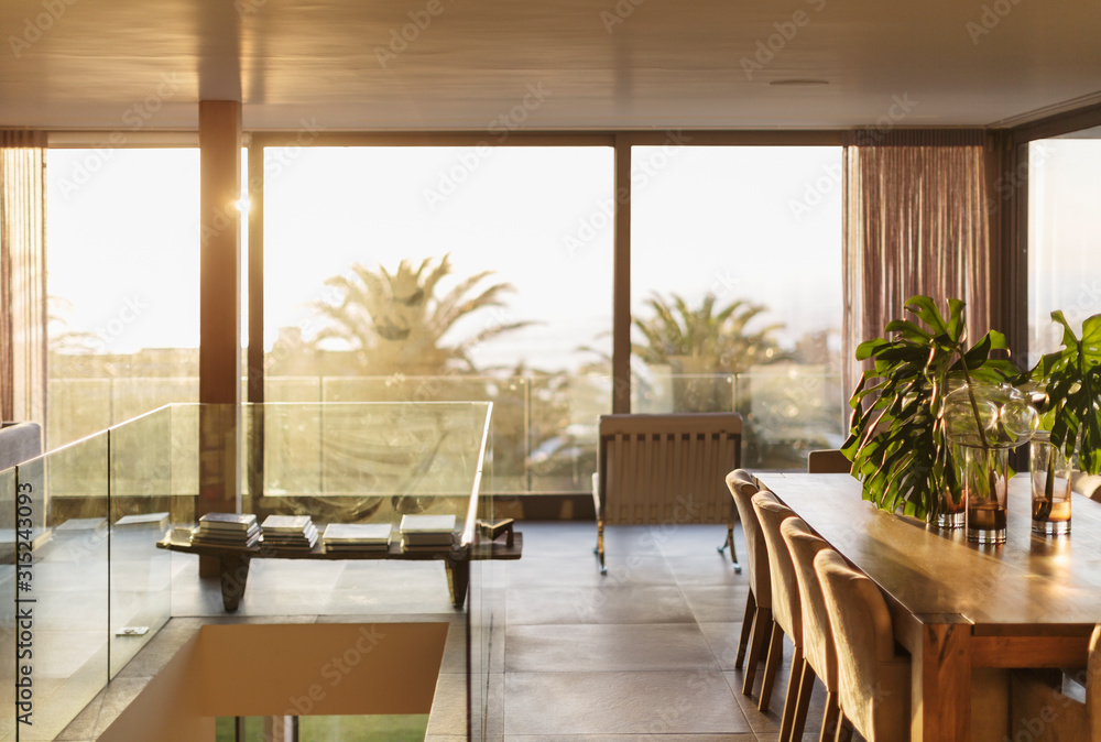 Sunny modern dining room Sunny modern dining room