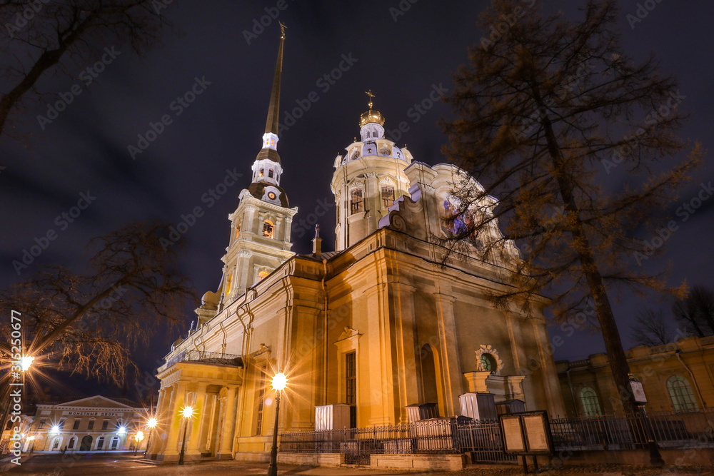 サンクトペテルブルク　教会　　ペトロパブロフスク要塞
