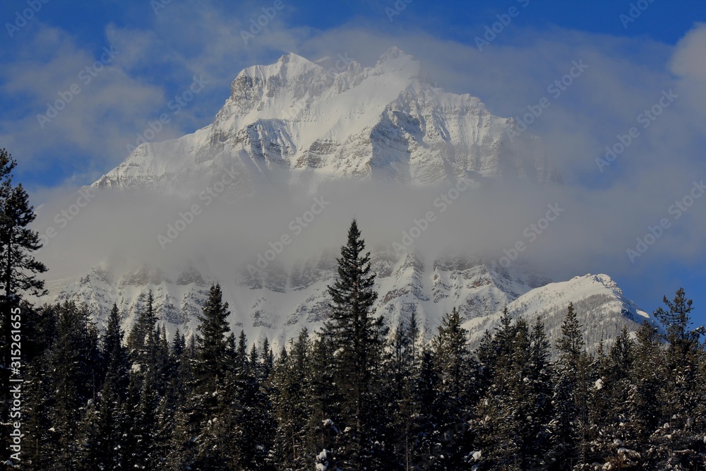 Obraz premium Mount Temple view at Trans Canada Highway near Lake Louise, Banff National Park, Canadian Rockies