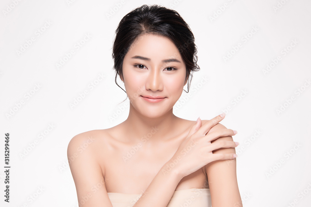 Portrait beautiful young asian woman clean fresh bare skin concept. Asian girl beauty face skincare and health wellness, Facial treatment, Perfect skin, Natural make up, on white background Portrait beautiful young asian woman clean fresh bare skin concept. Asian girl beauty face skincare and health wellness, Facial treatment, Perfect skin, Natural make up, on white background