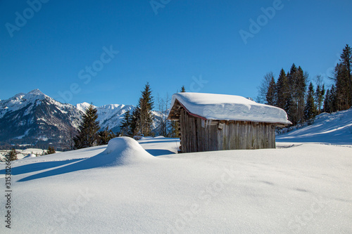 Allgäu - Winter - Stadel - malerisch