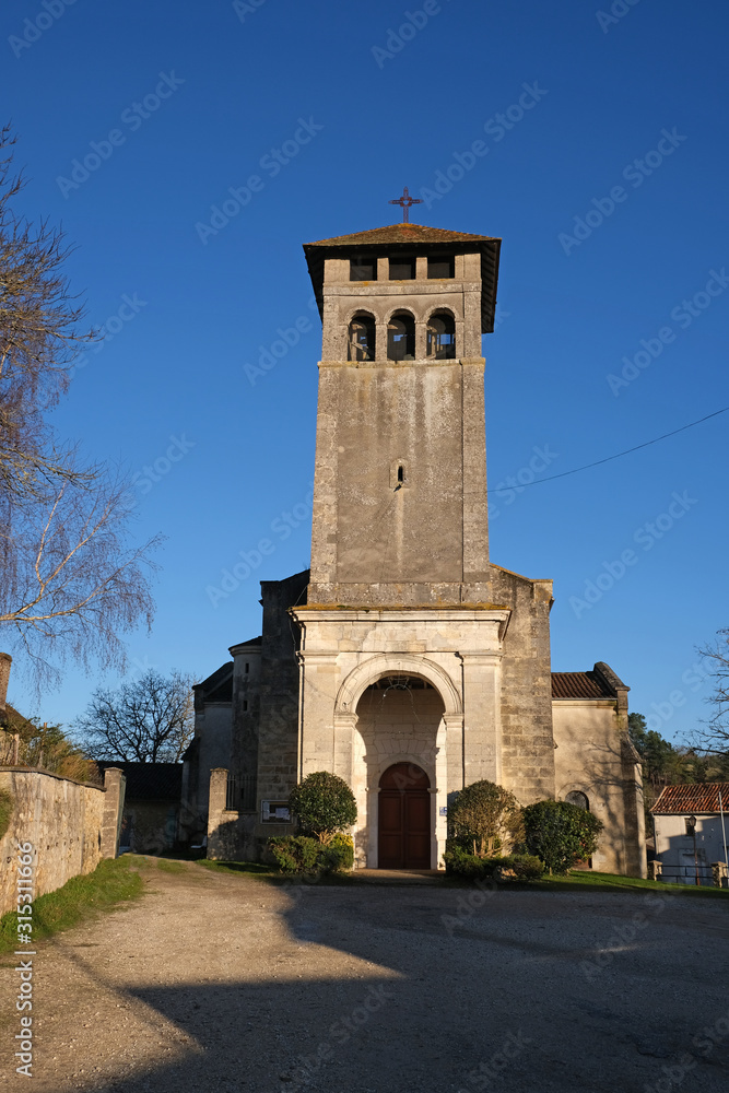 Eglise  Saint-Pierre-Es-Liens Dordogne