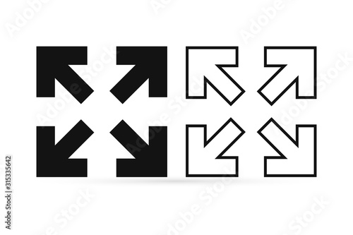 Arrow set isolated on white. Outline extend icon. Resize sign. Diagonal. Enlarge art line symbol. Sketch vector stock illustration