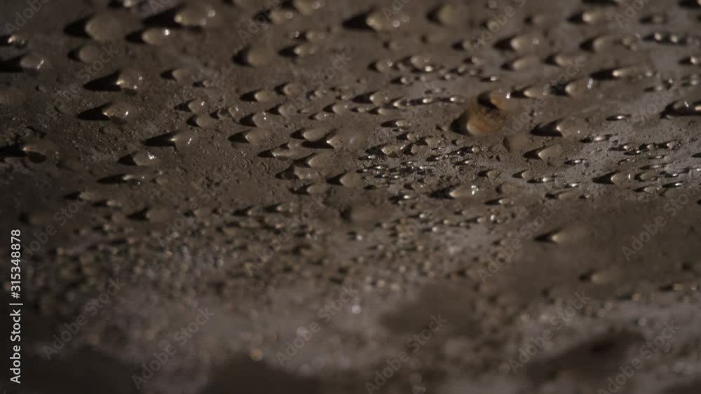 Drops of water on the base plate. Improper use of concrete structures Drops of water on the base plate. Improper use of concrete structures