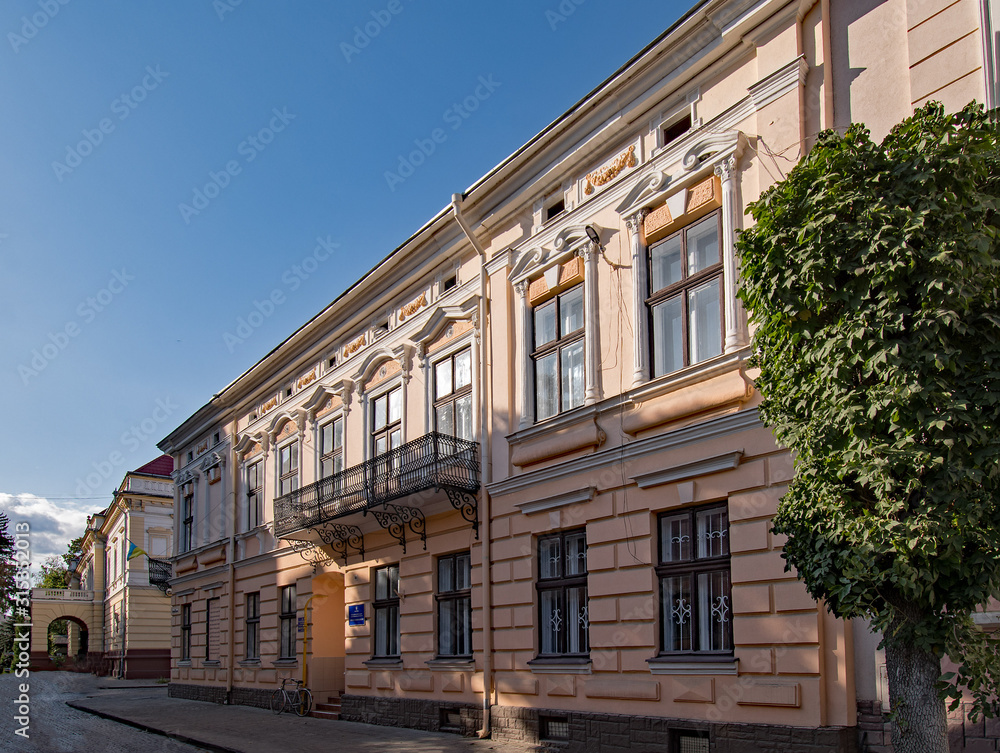 Naklejka premium Fassade in der Altstadt von Kolomea in der Ukraine 