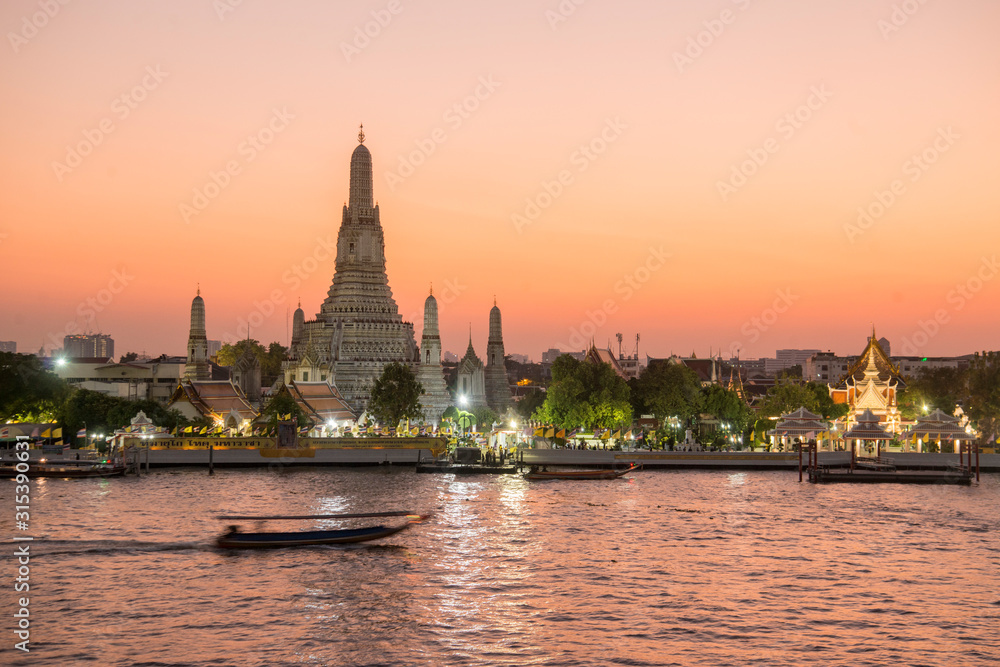 THAILAND BANGKOK WAT ARUN