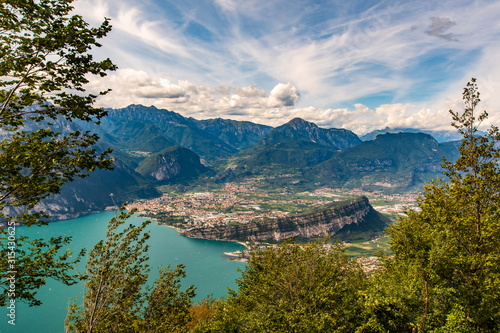 Foto Riva del Garda - Torbole - Arco visti dal Monte Altissimo (Tn) Italia