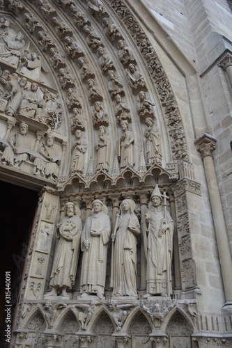 notre dame paris