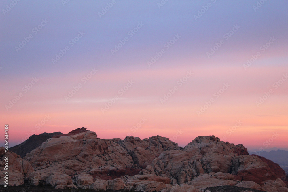 Fototapeta premium Red Rock at Dusk