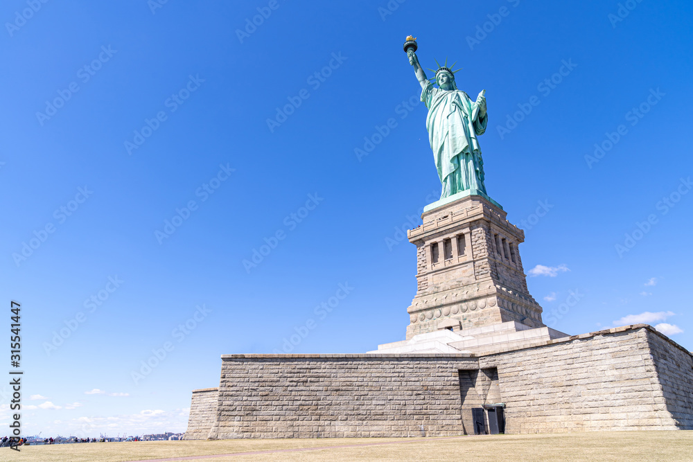 Fototapeta premium Statue of Liberty New York