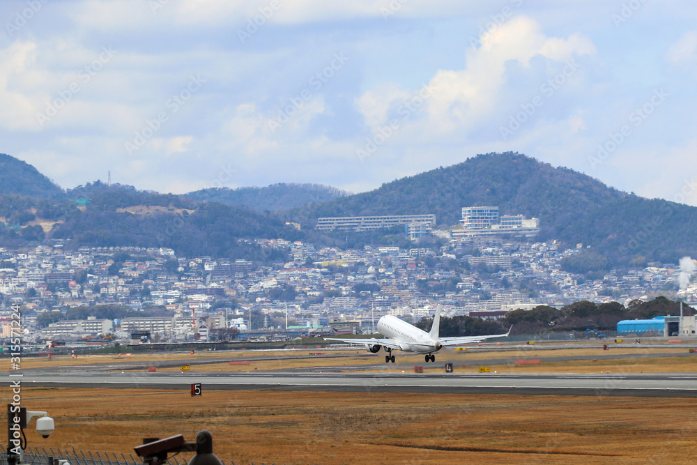 飛行機の離陸 Stock 写真 Adobe Stock