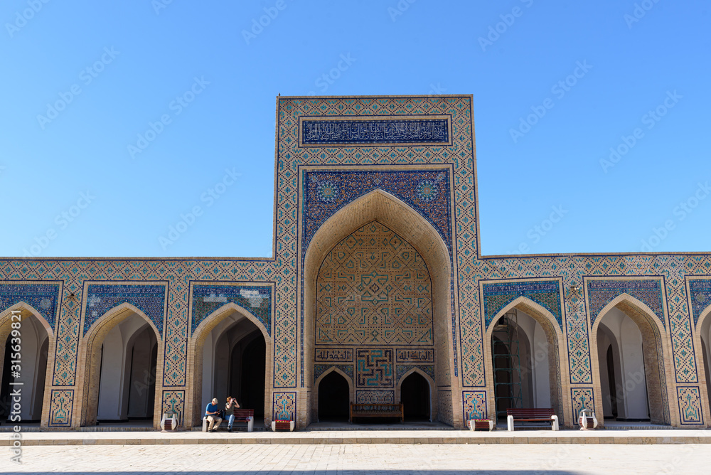 16th century Mir-i-Arab Madrasa, part of the in Po-i-Kalyan complex in Bukhara, Uzbekistan