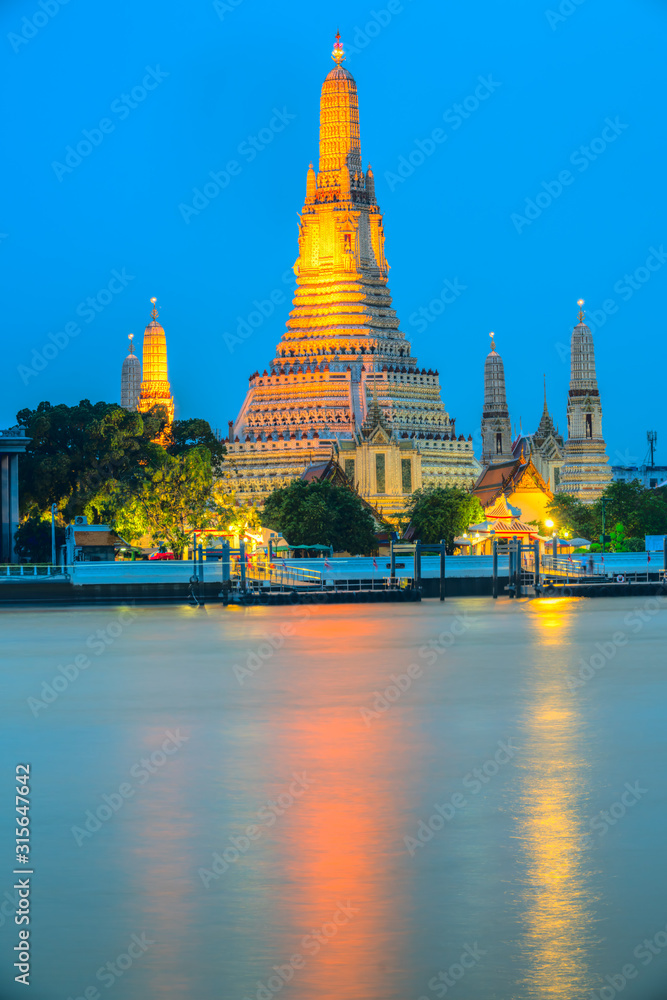 Wat Arun,  Bangkok, Thailandia.