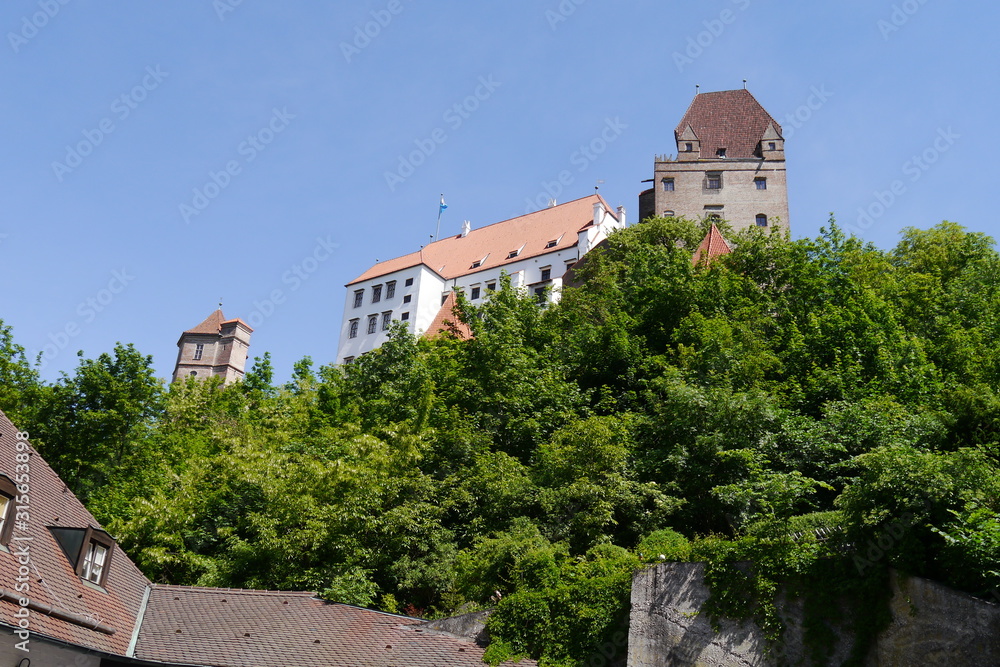 Burg Trausnitz überragt Landsberg