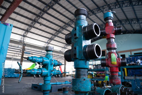 Wireline oil and gas tool equipment