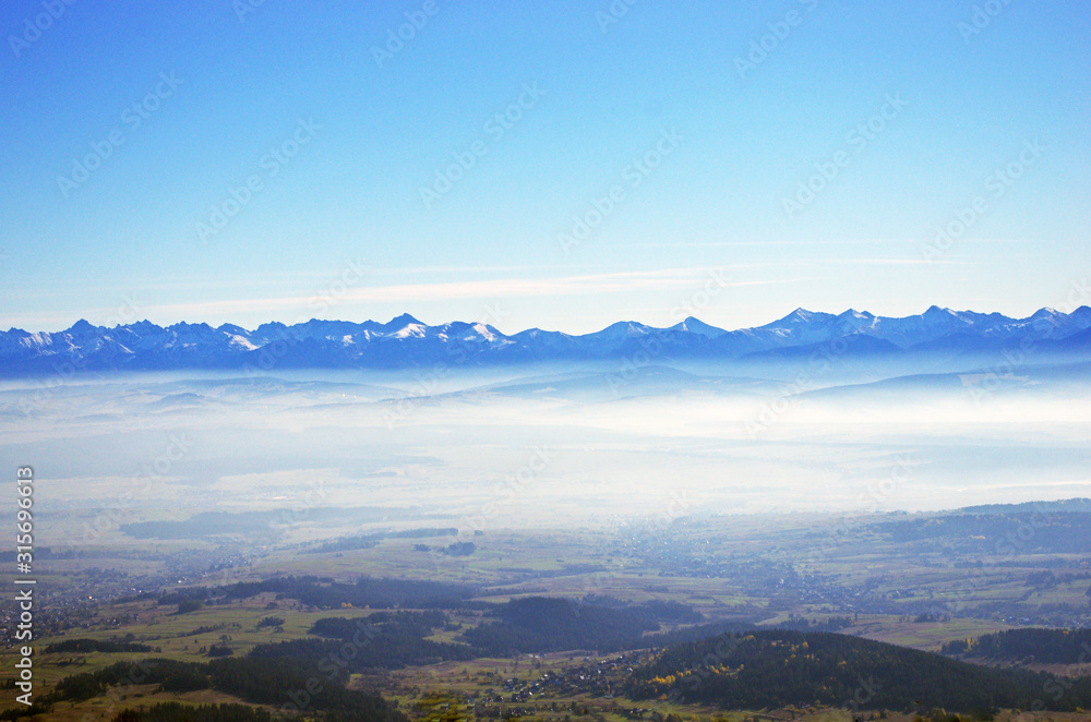 Widok z Babiej Góry na horyzont
