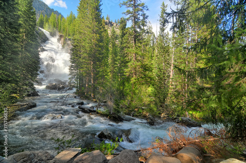 Fotografia, Obraz Hidden Falls  -  waterfall in Grand Teton National Park