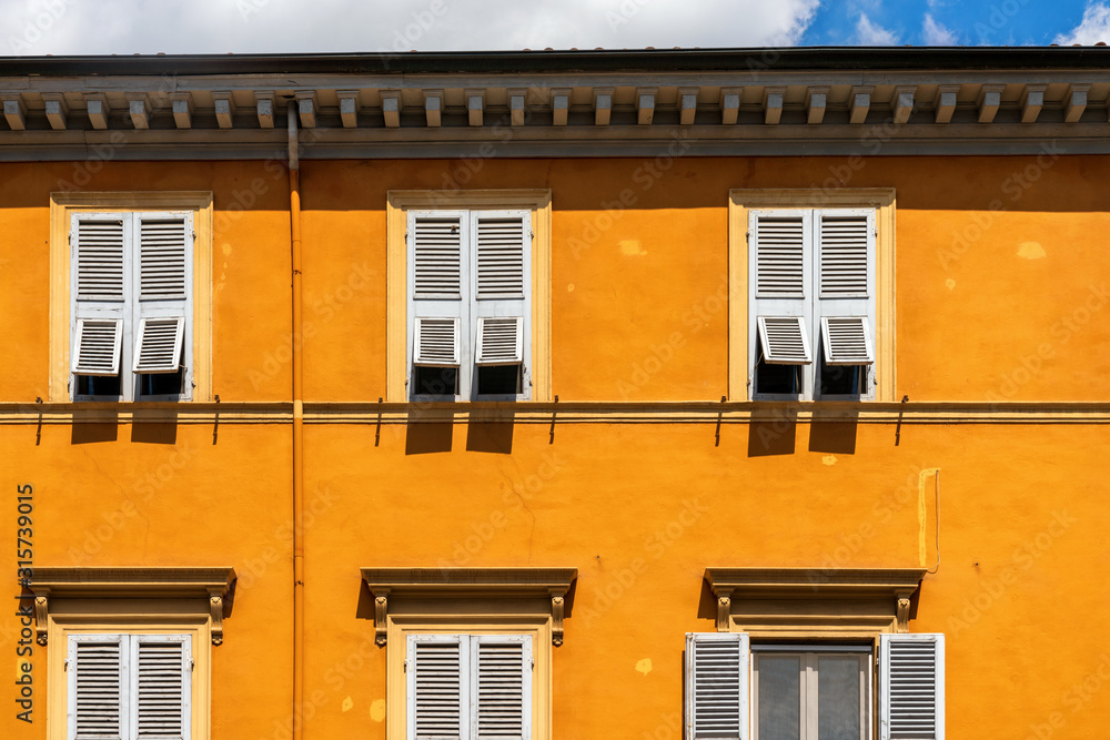 Obraz premium Orange building facade