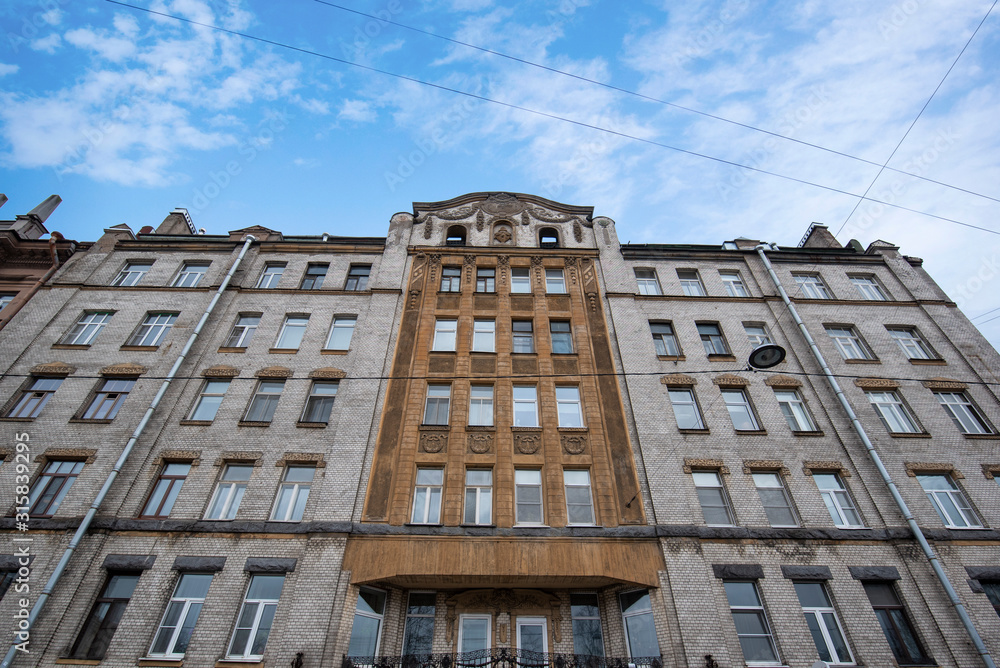Fototapeta premium A facade of the building in classic neo-baroque style in Saint Petersburg, Russia. 
