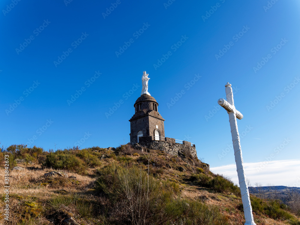 notre dame de natzy la tour d'auvergne