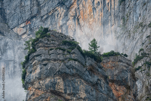 Fels im Nationalpark Gesäuse