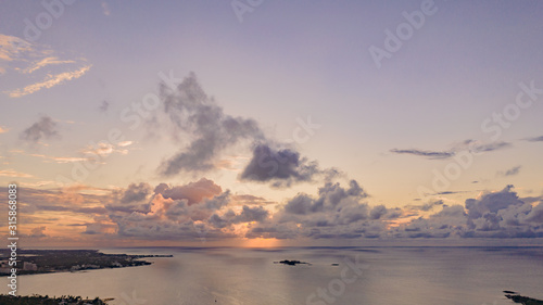 バハマ BAHAMA Nassau 空撮 夕日 ドローン 海外 カリブ海 旅行 SNS 広告 素材 海 自然 ビーチ 