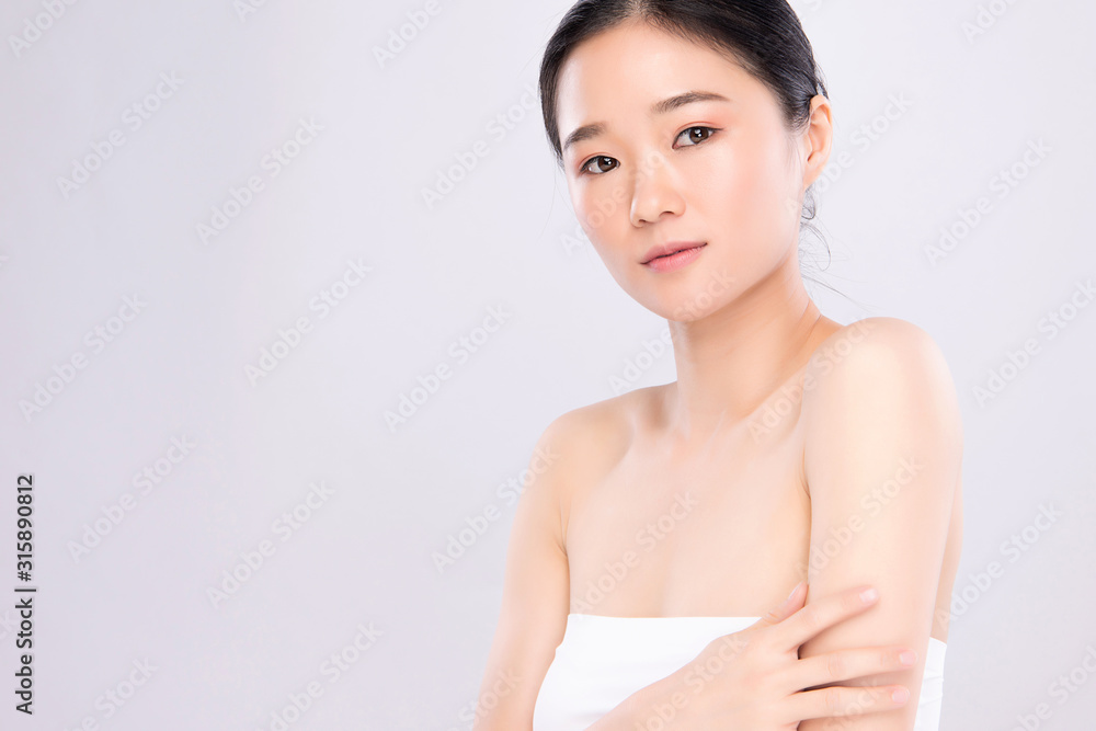 Portrait beautiful young asian woman clean fresh bare skin concept. Asian girl beauty face skincare and health wellness, Facial treatment, Perfect skin, Natural make up, on white background Portrait beautiful young asian woman clean fresh bare skin concept. Asian girl beauty face skincare and health wellness, Facial treatment, Perfect skin, Natural make up, on white background