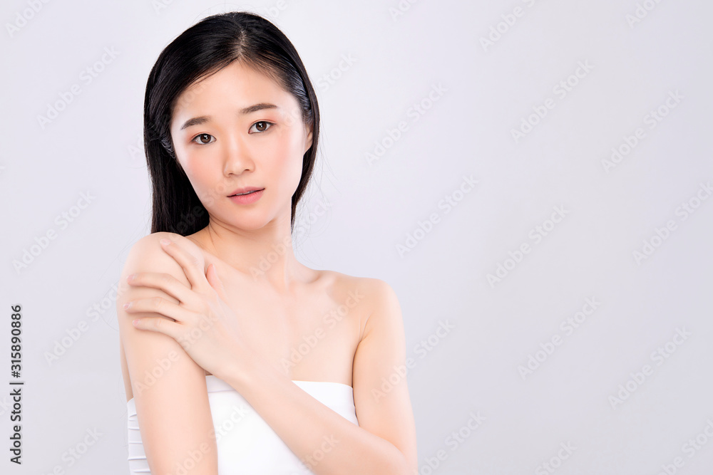 Portrait beautiful young asian woman clean fresh bare skin concept. Asian girl beauty face skincare and health wellness, Facial treatment, Perfect skin, Natural make up, on white background Portrait beautiful young asian woman clean fresh bare skin concept. Asian girl beauty face skincare and health wellness, Facial treatment, Perfect skin, Natural make up, on white background